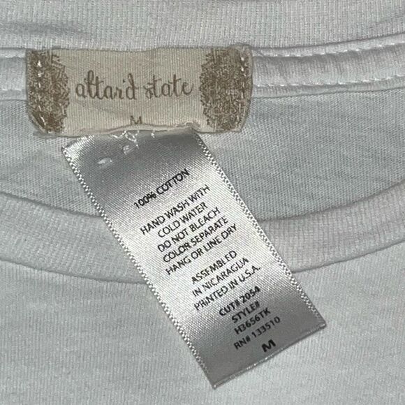 Altar’d State Women’s Size Medium Find Me Under The Stars T Shirt White Floral - Picture 2 of 5